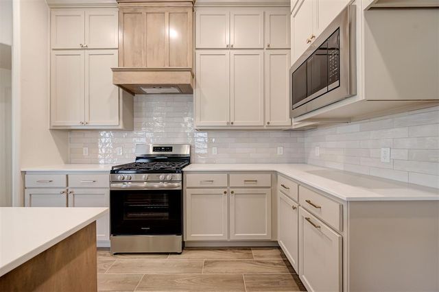 4233 Overlook Pass, Edmond, OK 73025