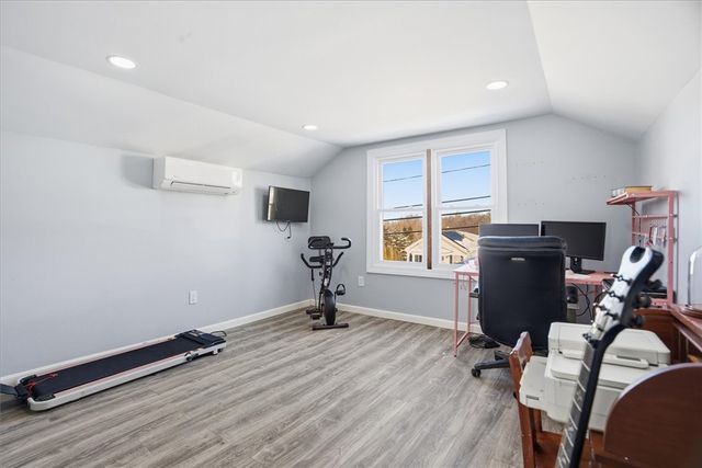 91 Church Street, Westerly, RI 02808