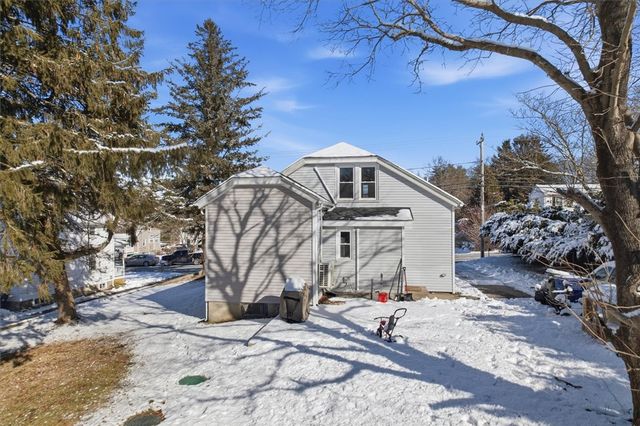 91 Church Street, Westerly, RI 02808