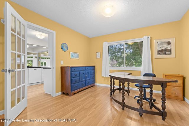 5599 Wood Valley Drive, Haslett, MI 48840