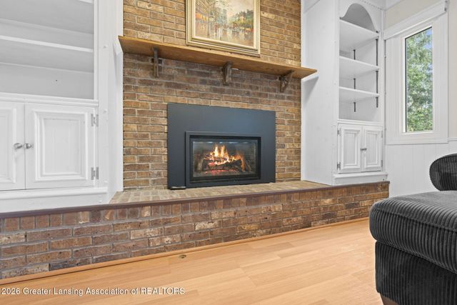5599 Wood Valley Drive, Haslett, MI 48840