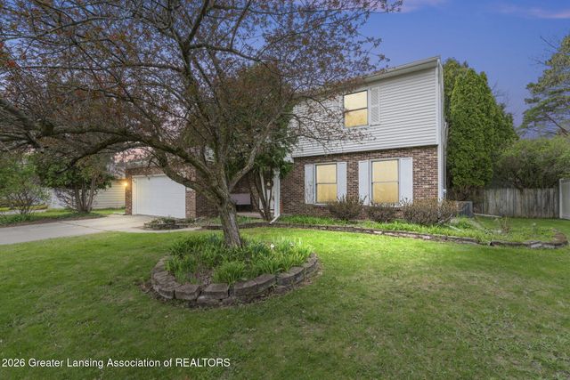 5599 Wood Valley Drive, Haslett, MI 48840