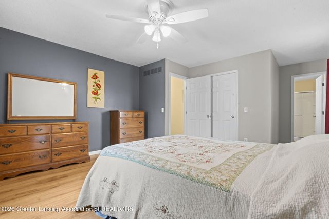 5599 Wood Valley Drive, Haslett, MI 48840