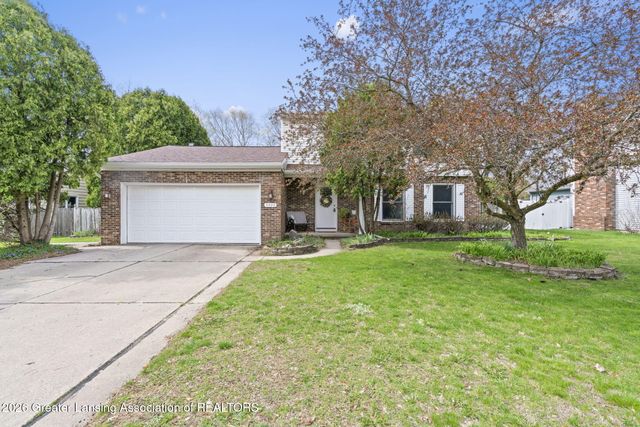 5599 Wood Valley Drive, Haslett, MI 48840