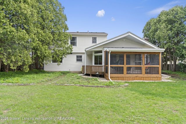 5599 Wood Valley Drive, Haslett, MI 48840