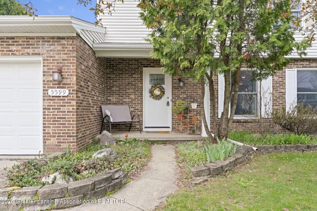 5599 Wood Valley Drive, Haslett, MI 48840