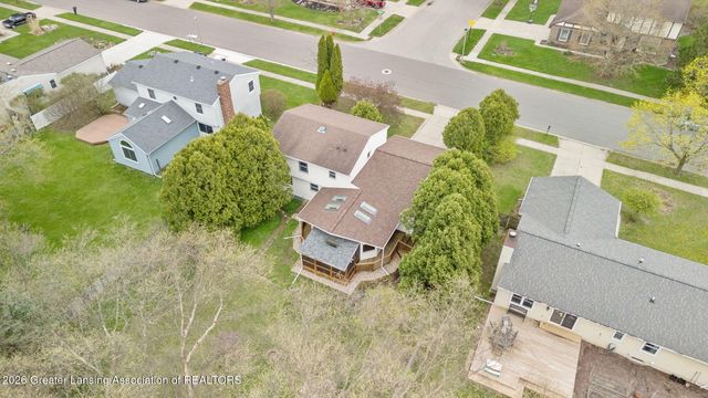 5599 Wood Valley Drive, Haslett, MI 48840