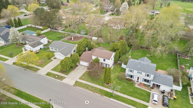 5599 Wood Valley Drive, Haslett, MI 48840