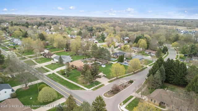 5599 Wood Valley Drive, Haslett, MI 48840