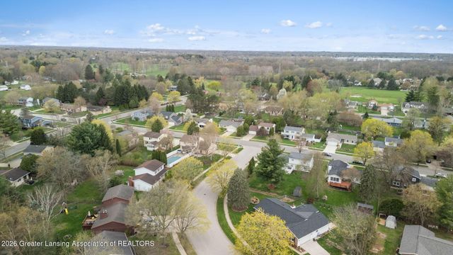 5599 Wood Valley Drive, Haslett, MI 48840