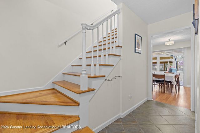 5599 Wood Valley Drive, Haslett, MI 48840