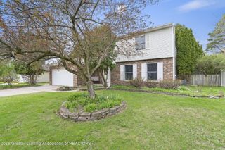 5599 Wood Valley Drive, Haslett, MI 48840