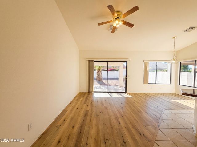 25210 S WYOMING Avenue, Sun Lakes, AZ 85248