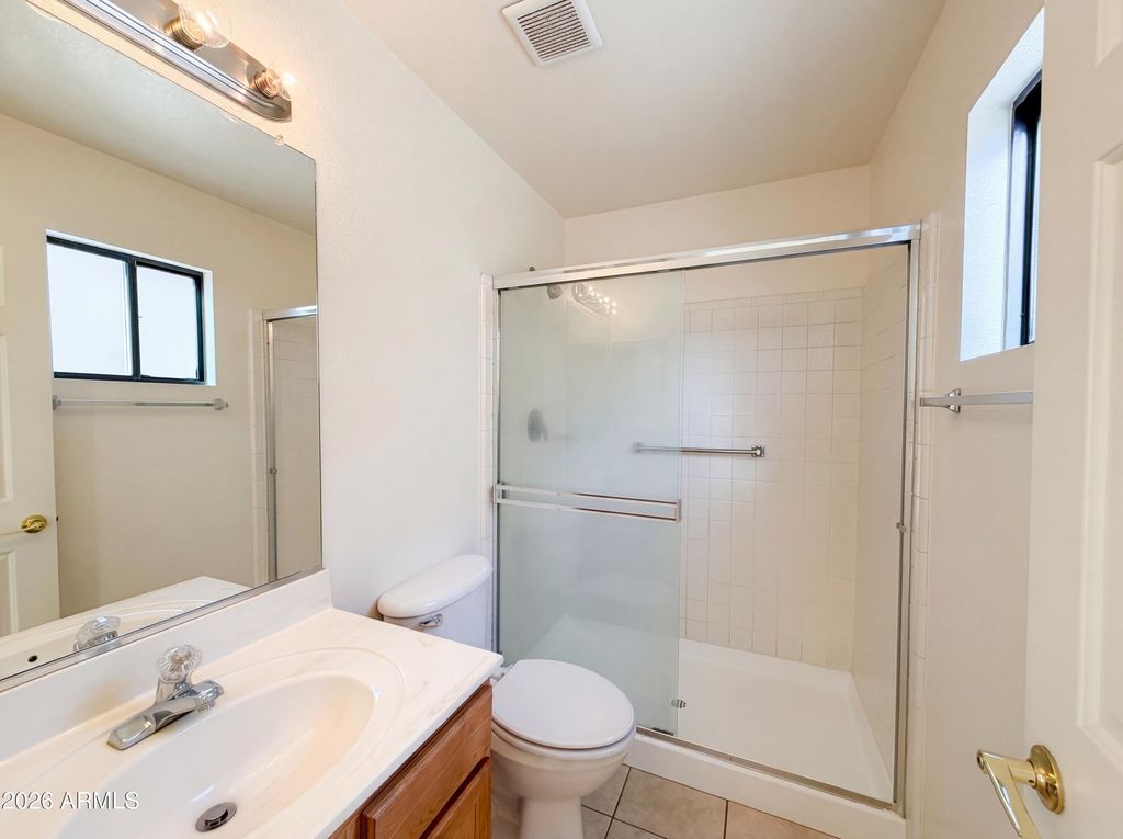 Image 6 of property listing at 25210 S WYOMING Avenue, Sun Lakes, AZ 85248