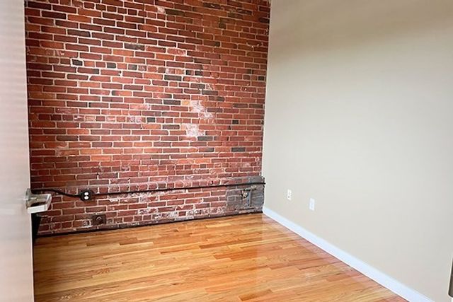 45 High St 06, North Andover, MA 01845