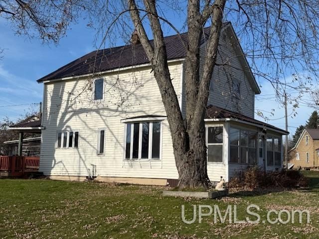 102 Bates Street, Crystal Falls, MI 49920