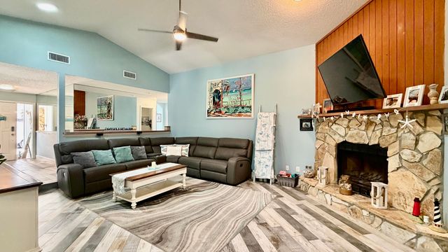 311 Anchor Way, Fort Pierce, FL 34946