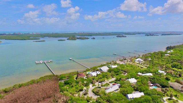 311 Anchor Way, Fort Pierce, FL 34946