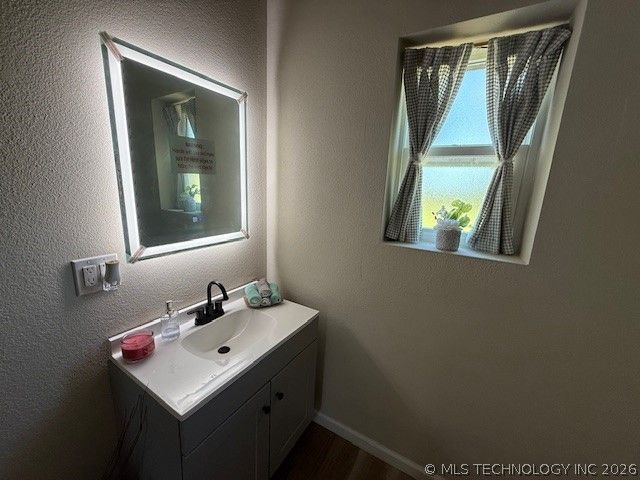 12025 N 160 Road, Okmulgee, OK 74447