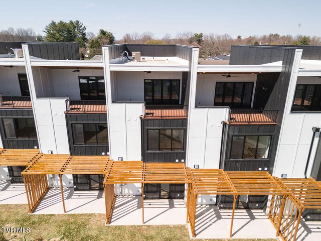 1533 Pactolas Road 105, Johnson City, TN 37604