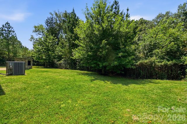 9815 Caledenia Drive, Huntersville, NC 28078
