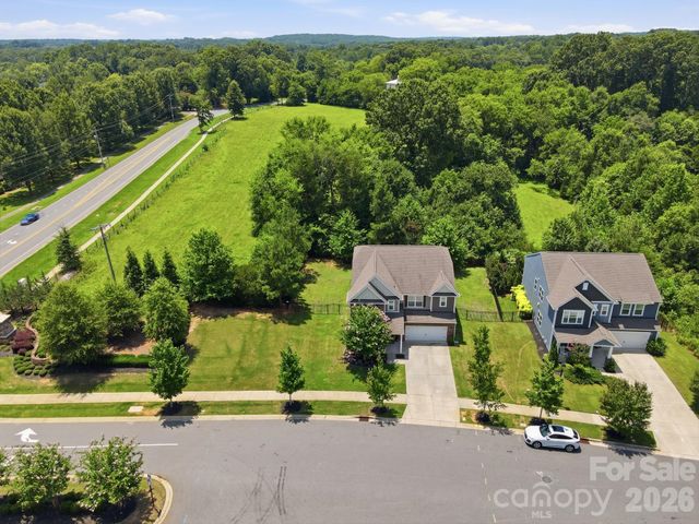 9815 Caledenia Drive, Huntersville, NC 28078