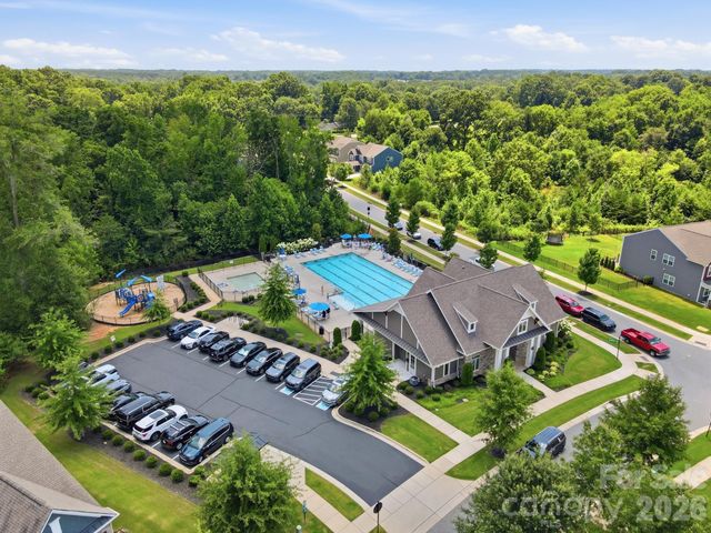 9815 Caledenia Drive, Huntersville, NC 28078