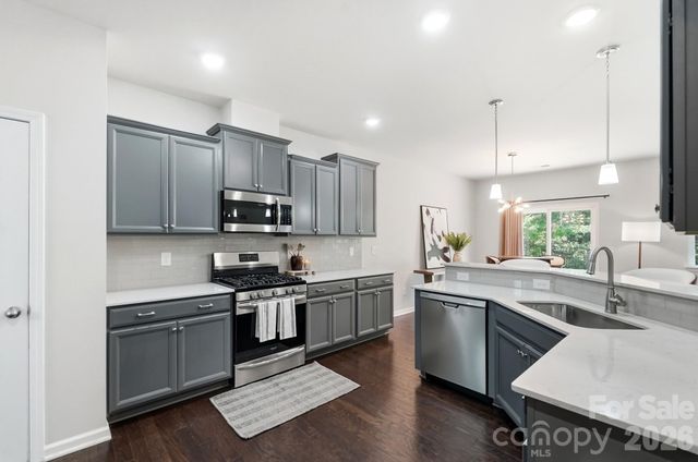 9815 Caledenia Drive, Huntersville, NC 28078