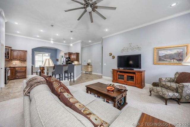 5711 Nottingham Place, Bartlesville, OK 74006