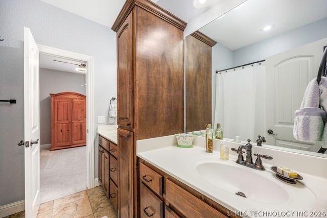 5711 Nottingham Place, Bartlesville, OK 74006