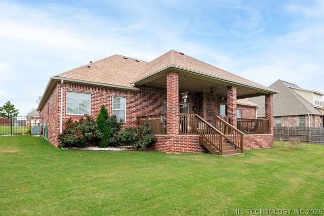 5711 Nottingham Place, Bartlesville, OK 74006