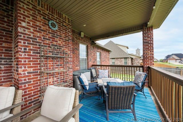 5711 Nottingham Place, Bartlesville, OK 74006