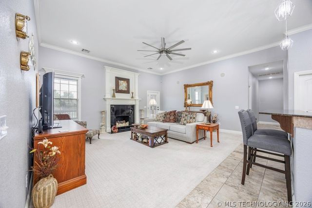 5711 Nottingham Place, Bartlesville, OK 74006