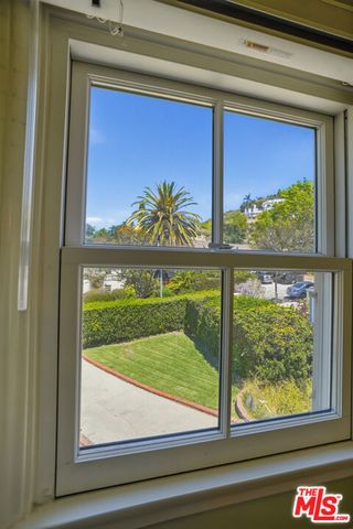 1816 Rosita Drive, Glendale, CA 91208