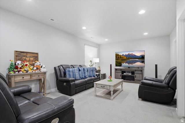 7109 W JAYSON DR, West Jordan, UT 84081