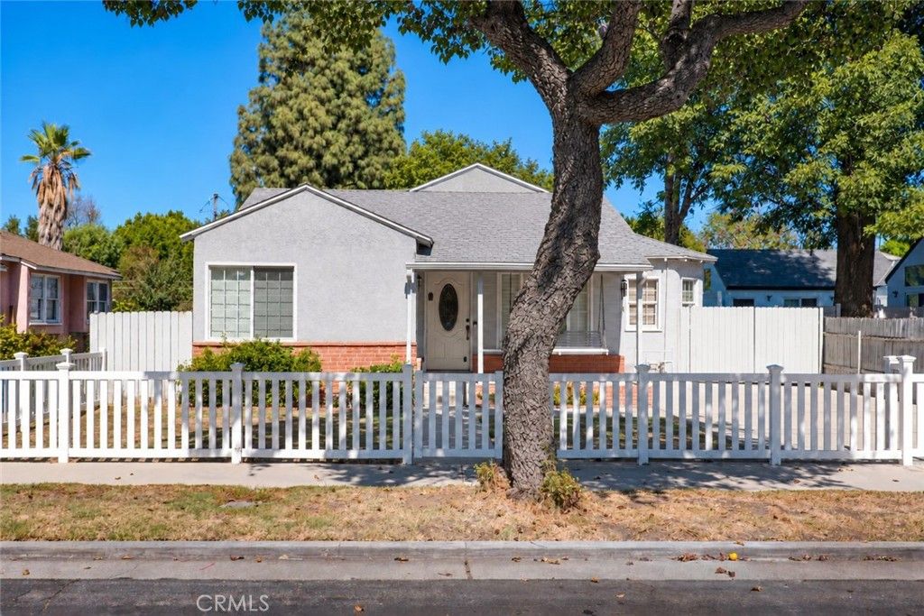 16819 Wyandotte Street, Lake Balboa, CA 91406 — exterior