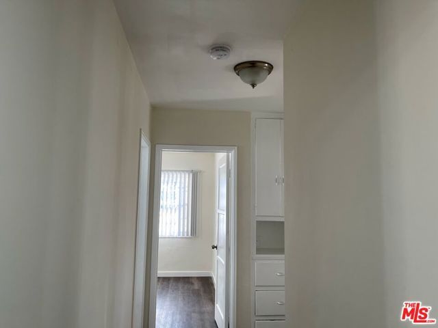 5113 W 20th Street, Los Angeles, CA 90016