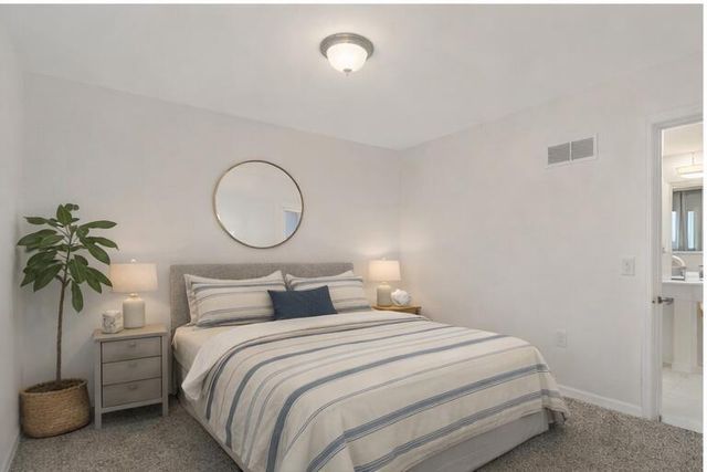 619 Echo LANE, Racine, WI 53406