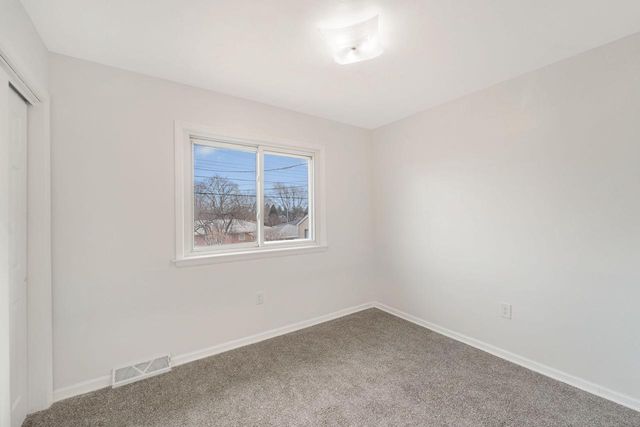 619 Echo LANE, Racine, WI 53406