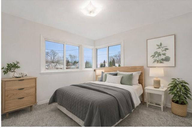 619 Echo LANE, Racine, WI 53406