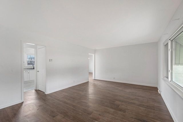 619 Echo LANE, Racine, WI 53406