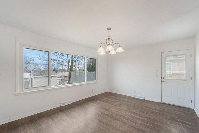 619 Echo LANE, Racine, WI 53406