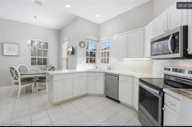 8661 Gleneagle WAY, Naples, FL 34120