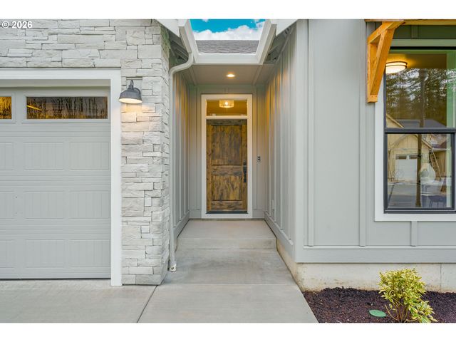 516 W 20TH Way, La Center, WA 98629