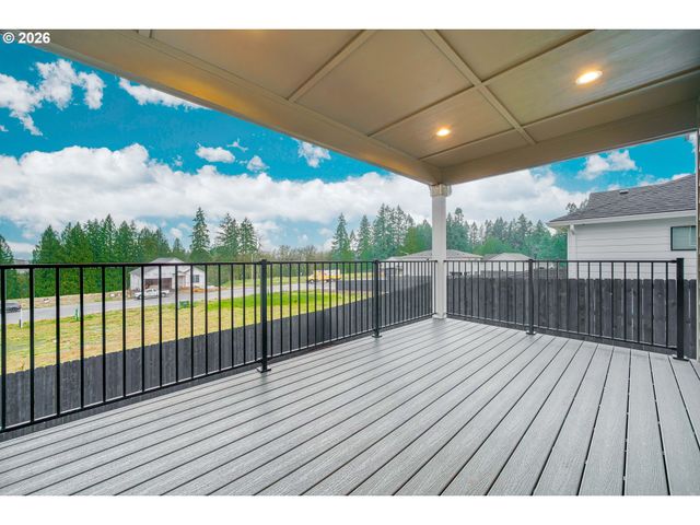 516 W 20TH Way, La Center, WA 98629