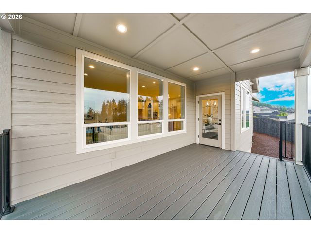 516 W 20TH Way, La Center, WA 98629