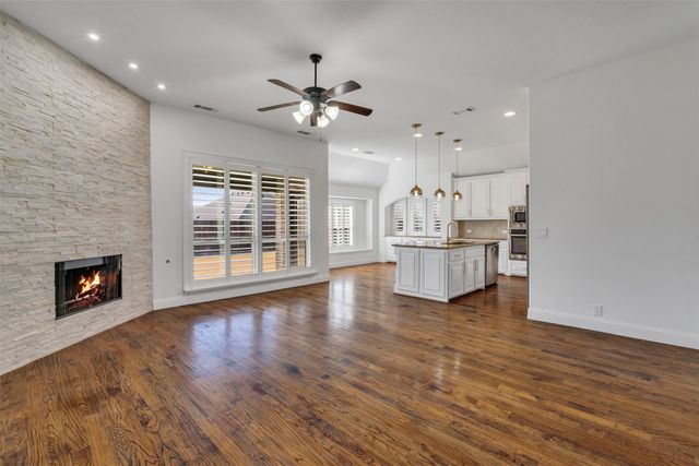 1933 Knoxbridge Road, Forney, TX 75126