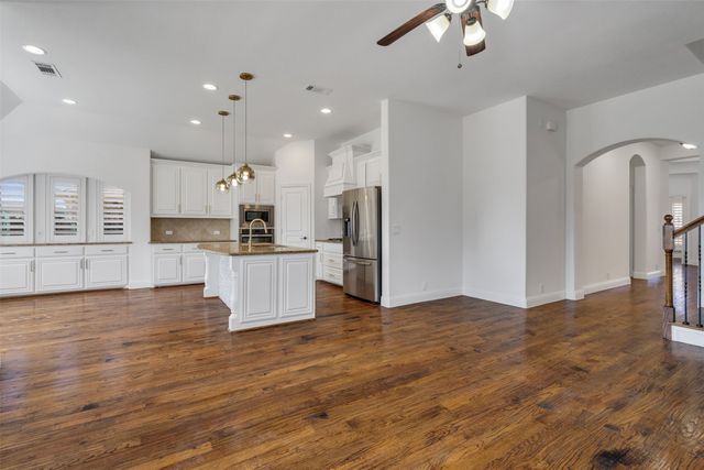 1933 Knoxbridge Road, Forney, TX 75126