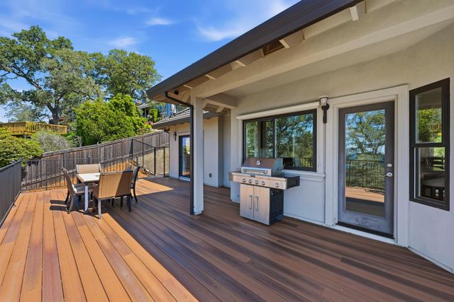 2095 Driftwood Cir, El Dorado Hills, CA 95762