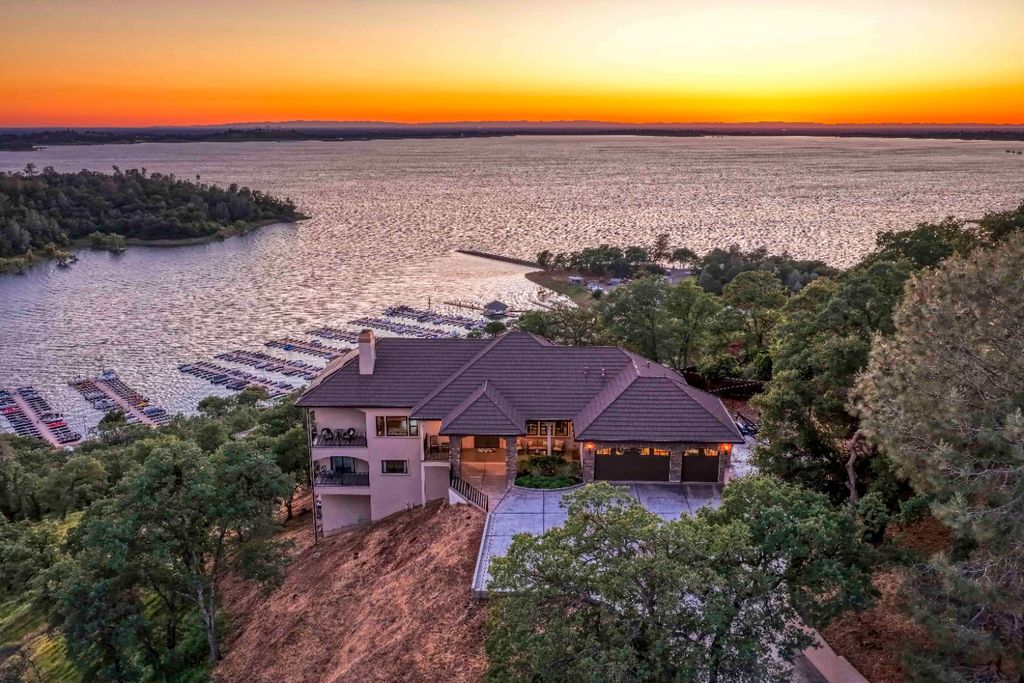 2095 Driftwood Cir, El Dorado Hills, CA 95762